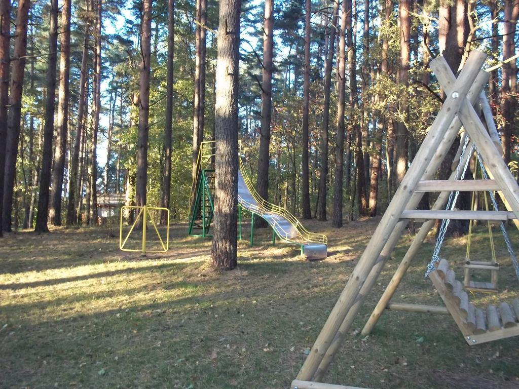 Kempings Ezerpriedes Burtnieki  Zewnętrze zdjęcie